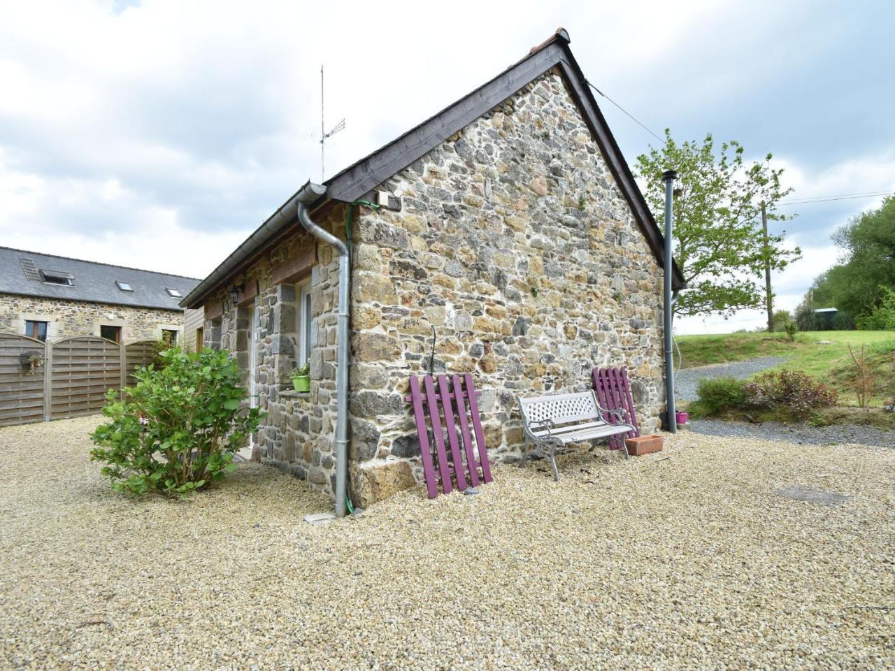 Breton Stone House In Saint Gilles Les Bois Villa Buitenkant foto