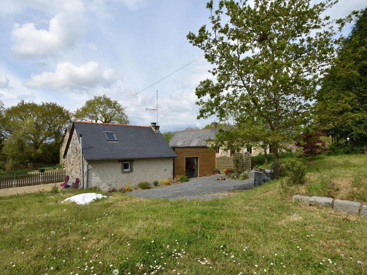 Breton Stone House In Saint Gilles Les Bois Villa Buitenkant foto