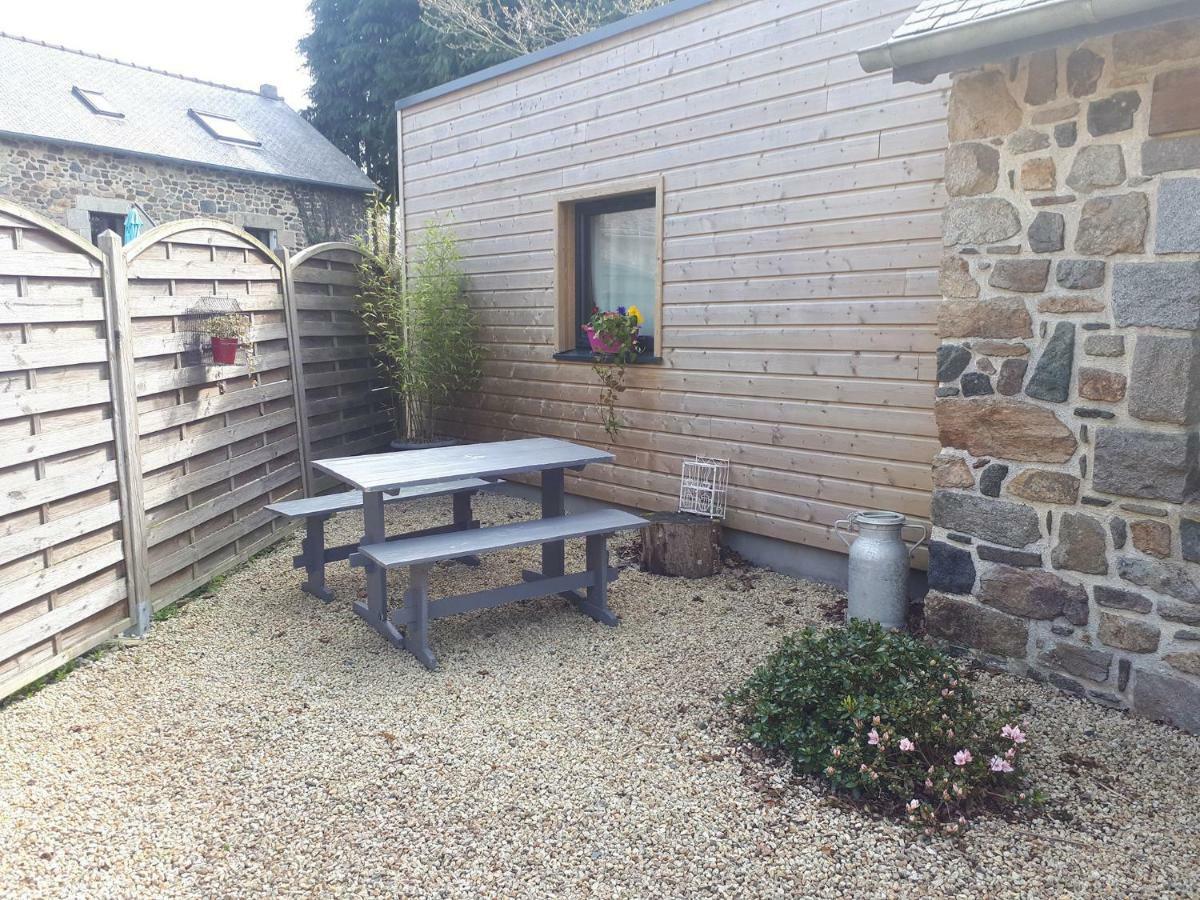 Breton Stone House In Saint Gilles Les Bois Villa Buitenkant foto